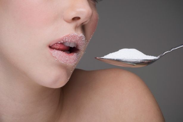 Açúcar demais pode te deixar mais velha, diz pesquisa